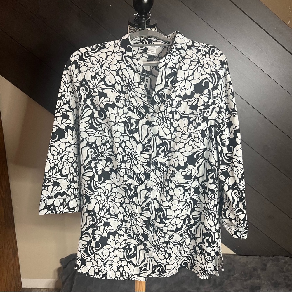 Jillian Jones Linen Floral 3/4 Sleeve‎ Button Down Women's 1X Resortwear